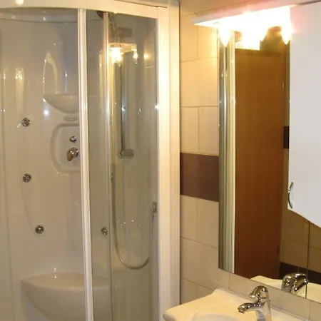 Hotel Banana 3*