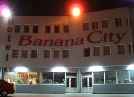 Banana 3*